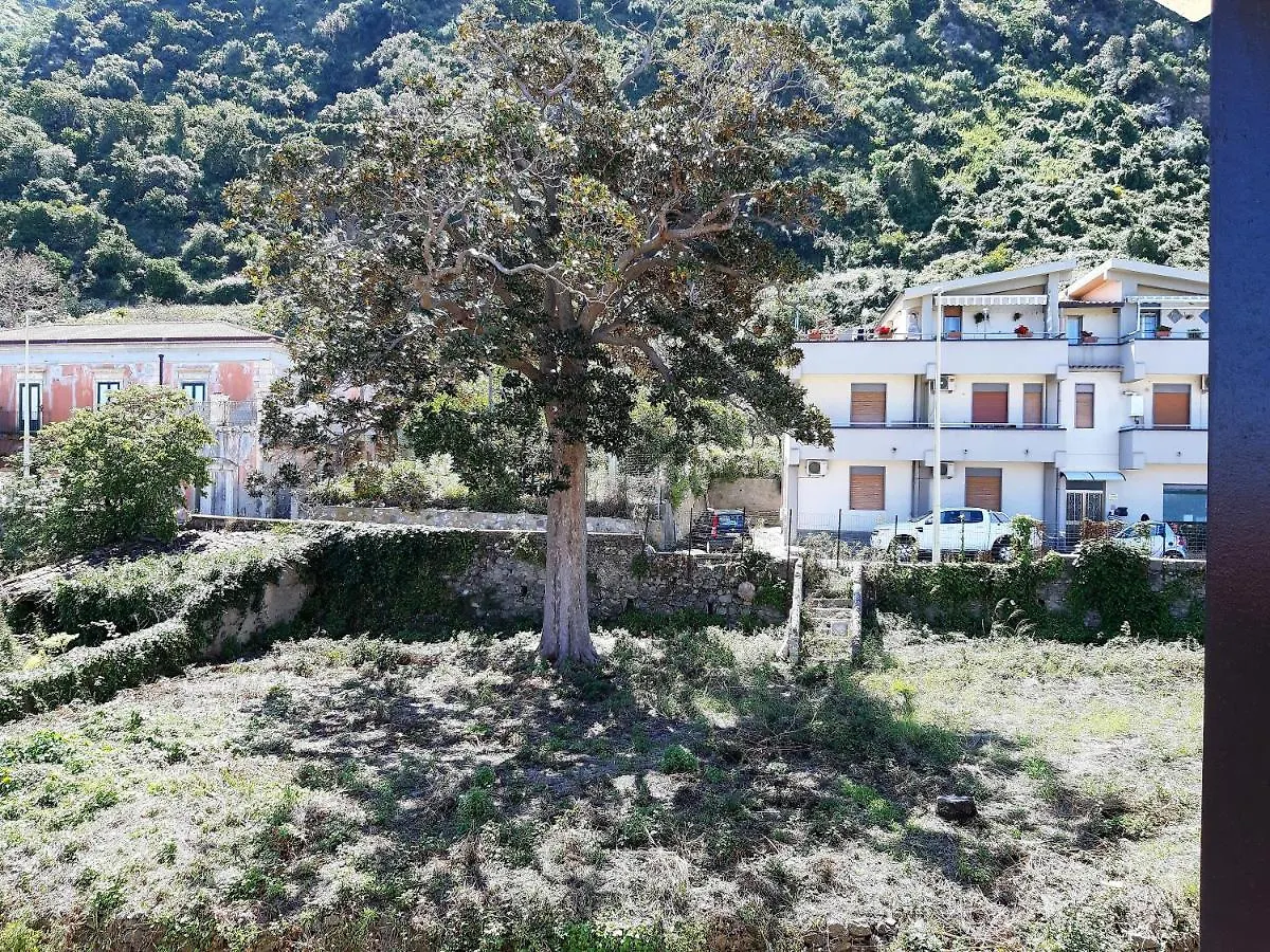 Living Piraino Case Vacanze
