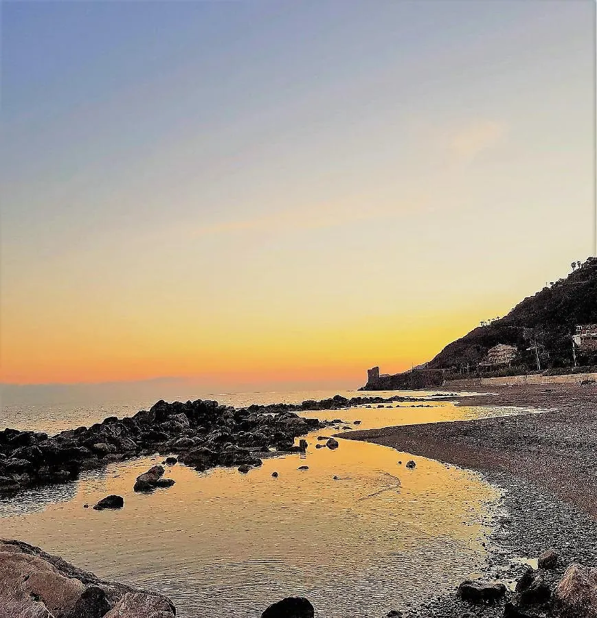Living Piraino Case Vacanze 0*,  Italy
