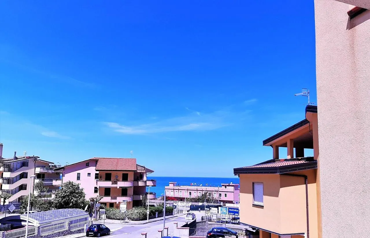 Aparthotel Living Piraino Case Vacanze