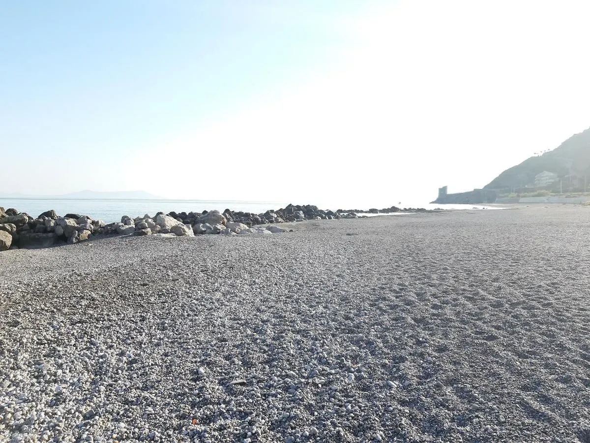 Aparthotel Living Piraino Case Vacanze
